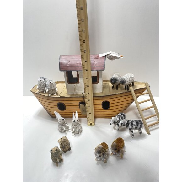 Noah’s Ark Tin boat Ark with Animals and ladder Decoration Brand New - Picture 7 of 15